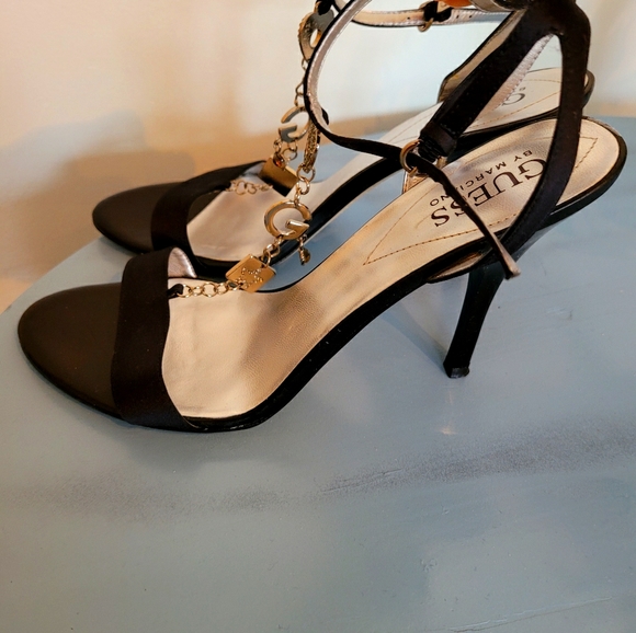 Guess By Marciano sandals - Picture 2 of 10